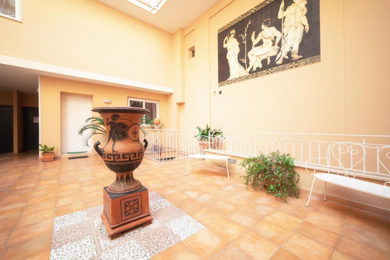 Apartamento Il Cortile Delle Esperidi Lecce Exterior foto